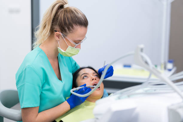 Best Emergency Tooth Extraction in Crothersville, IN